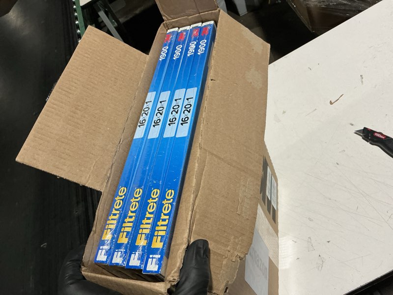 Condition photo showing New/Like New for Filtrete 16x20x1 AC Furnace Air Filter, MERV 13, MPR 1900, Premium Allergen, Bacteria & Virus Filter, 3-Month Pleated 1-Inch Electrostatic Air Cleaning Filter, 4-Pack (Actual Size 15.69x19.69x0.78 in)