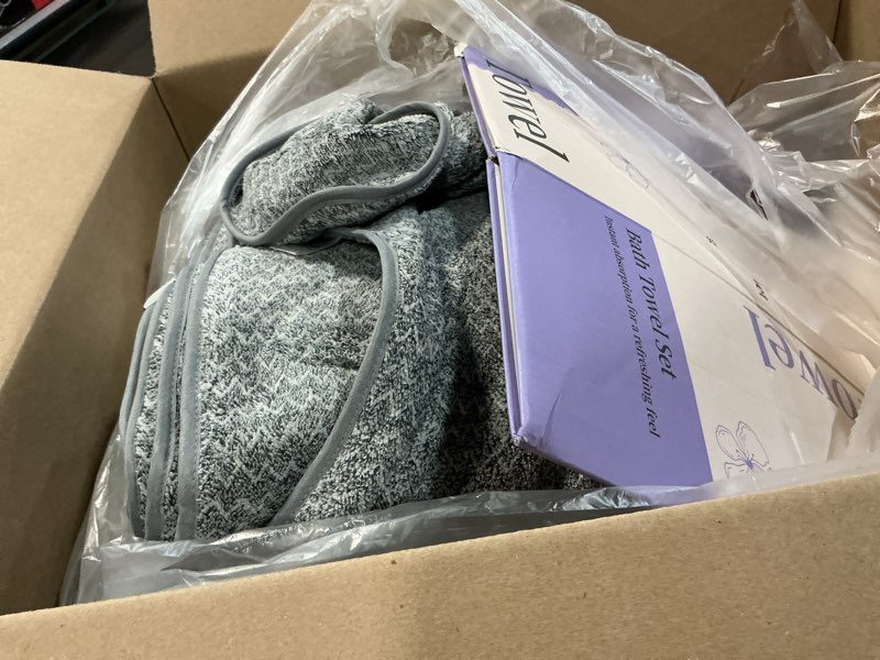 Condition photo showing Good Condition for ycosy 18 piece bath towels set,100% microfiber family bathroom towel with hanging loops-6 bath towels,6 hand towels,6 washcloths,quick dry highly absorbent shower towel for bathroom,hotel,spa-grey grey 18 piece towel set
