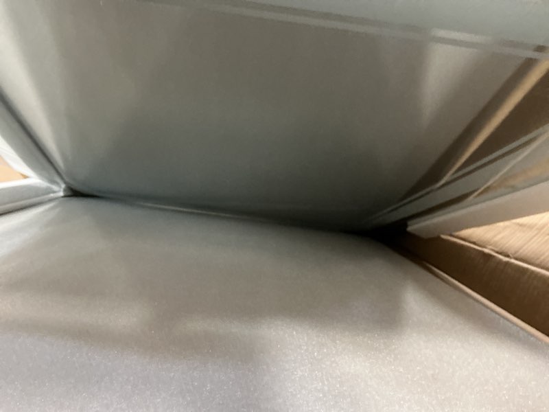 https://lotting-media.assets.bidfta.com/lotting_956a1973-e5a5-475d-869a-cc4b7ee2dd5a