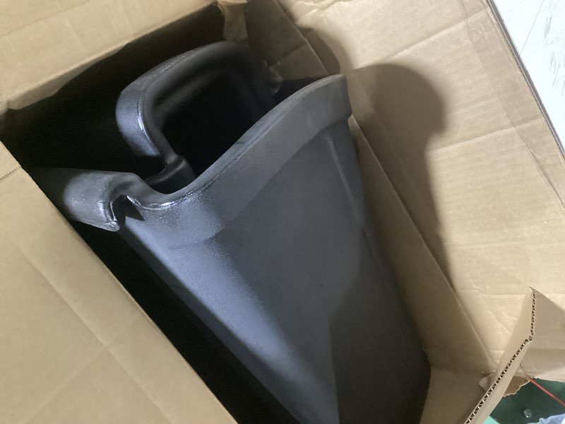 Condition photo showing Good Condition for similar to 13-gallon covered trash can, black large-capacity roll-top design, suitable for use in kitchens, offices, homes, and dormitories