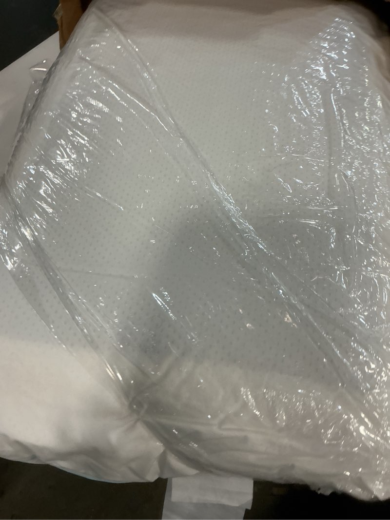 Condition photo showing Good Condition for Tempur-Pedic TEMPUR-Cloud Dual Cooling Pillow, King (Pack of 1), White King 1