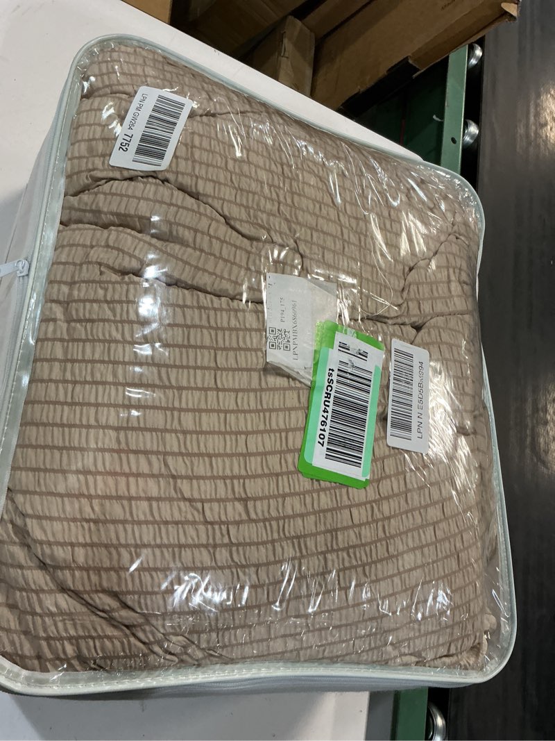 Condition photo showing Good Condition for hombys 3 piece seersucker oversized king comforter set 120x120,  soft comforter set, lightweight bedding comforter sets with comforter for all season. beige