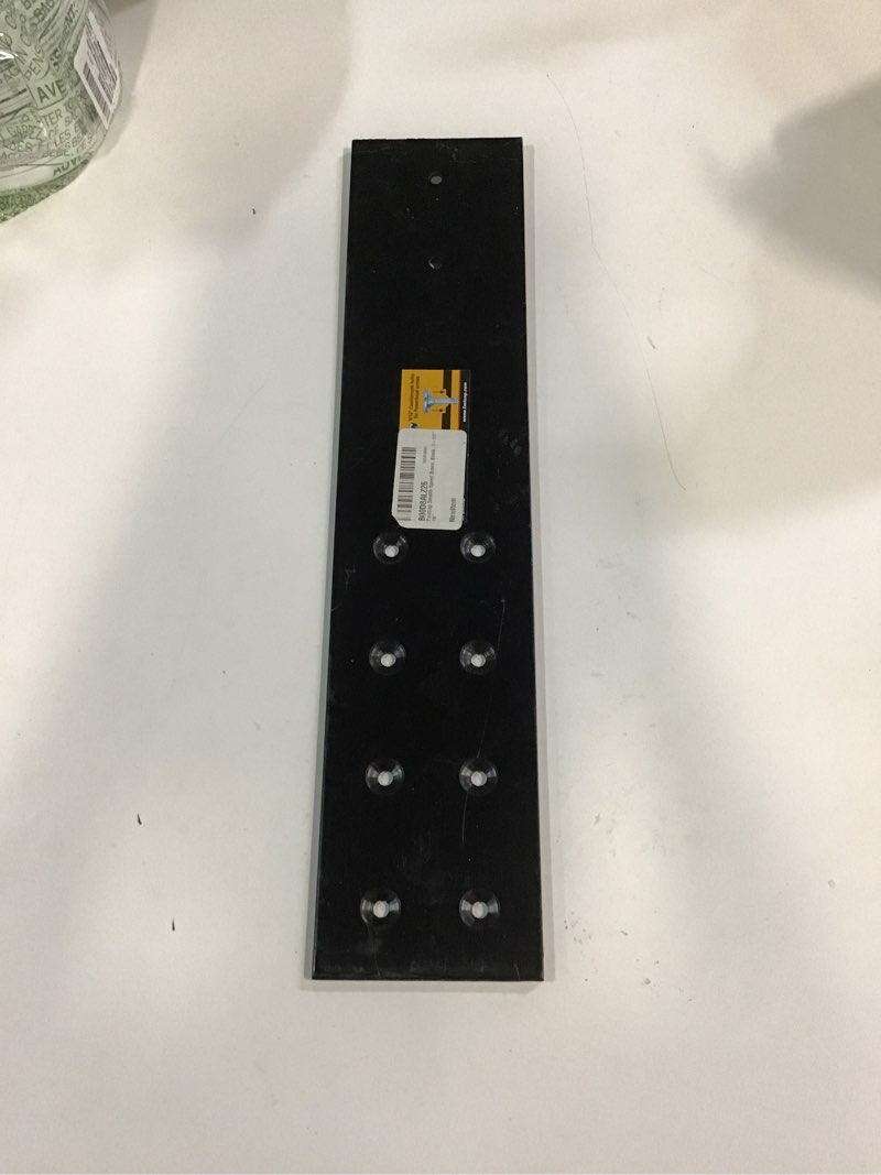 https://lotting-media.assets.bidfta.com/lotting_957b4880-9ec6-47cd-bbf0-a64faeff8a8c