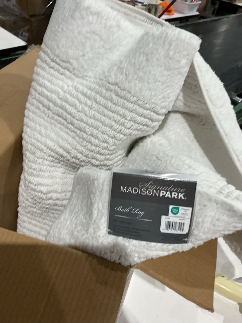 Condition photo showing As Is for mps72-447 white 100 percent cotton tufted 3000gsm reversible bath rug