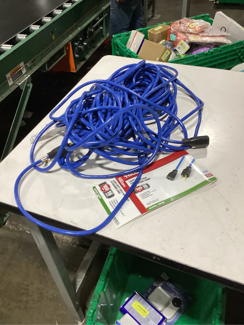 Condition photo showing Good Condition for hyper tough light duty cold weather extension cord 100ft 16 gauge