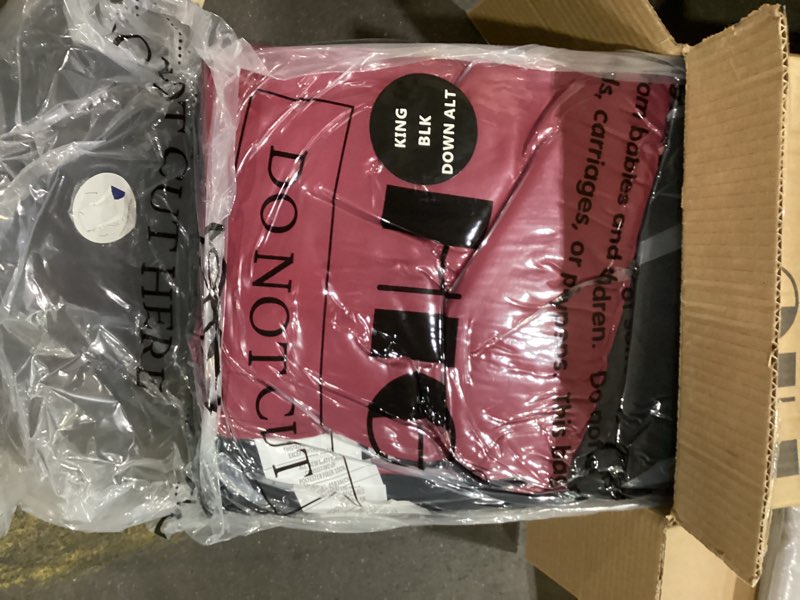 Condition photo showing New/Like New for HIG king black down alternative comfortr set