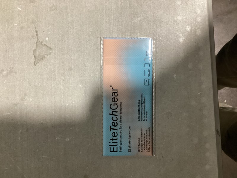 Condition photo showing Good Condition for elite tech gear microfiber cloth - 13-pack oversized cleaning cloths. washable and durable microfiber cleaning cloth for glasses, lenses, electronics and screens. high tech quality material 12\" x 12\"