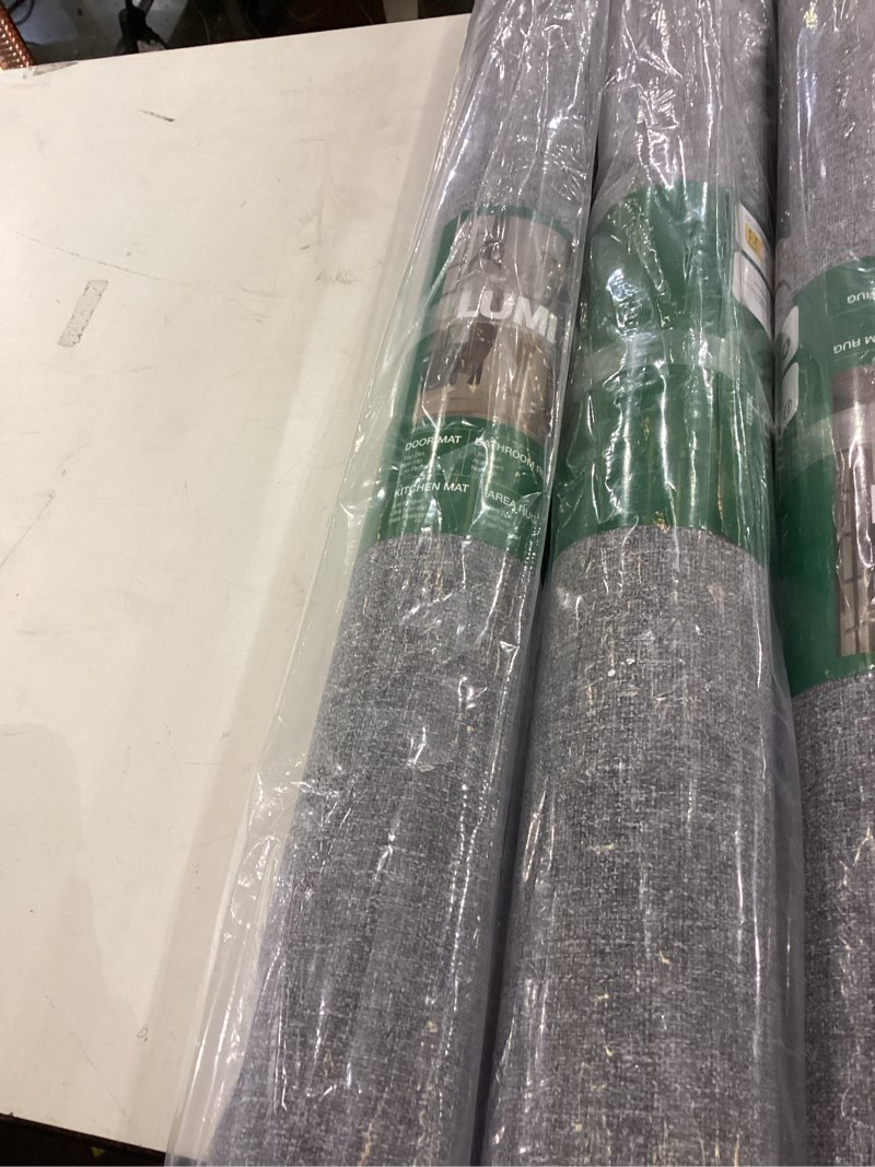 Condition photo showing New/Like New for LUMI Ultra Thin Door Mat for Entryway, Low Profile Non Slip Rubber Backing Indoor Doormat, Easy Clean Welcome Entrance Mat for Inside House, Patio, Light Grey 20"x32" Light Grey 20" x 32"