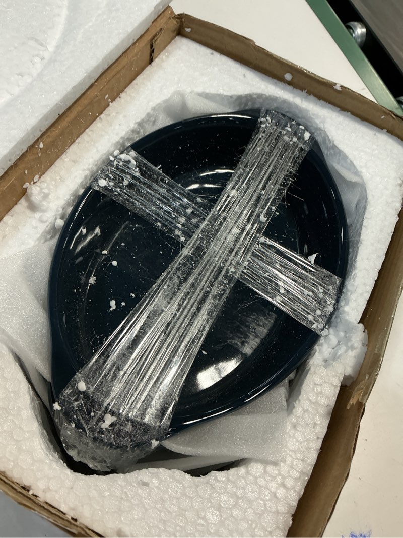 Condition photo showing Good Condition for LEETOYI Porcelain Small Oval Au Gratin Pans,Set of 4 Baking Dish Set for 1 or 2 person servings, Bakeware with Double Handle for Kitchen and Home, Navy