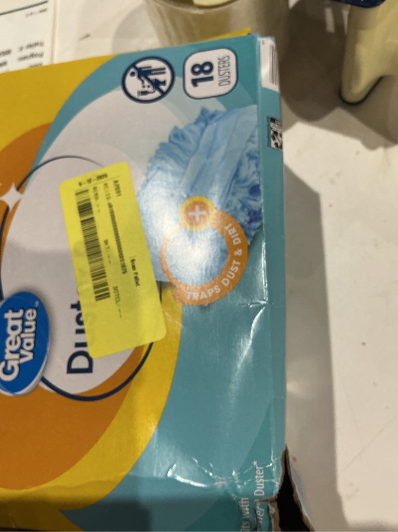 Condition photo showing Good Condition for great value duster refills, 18 count