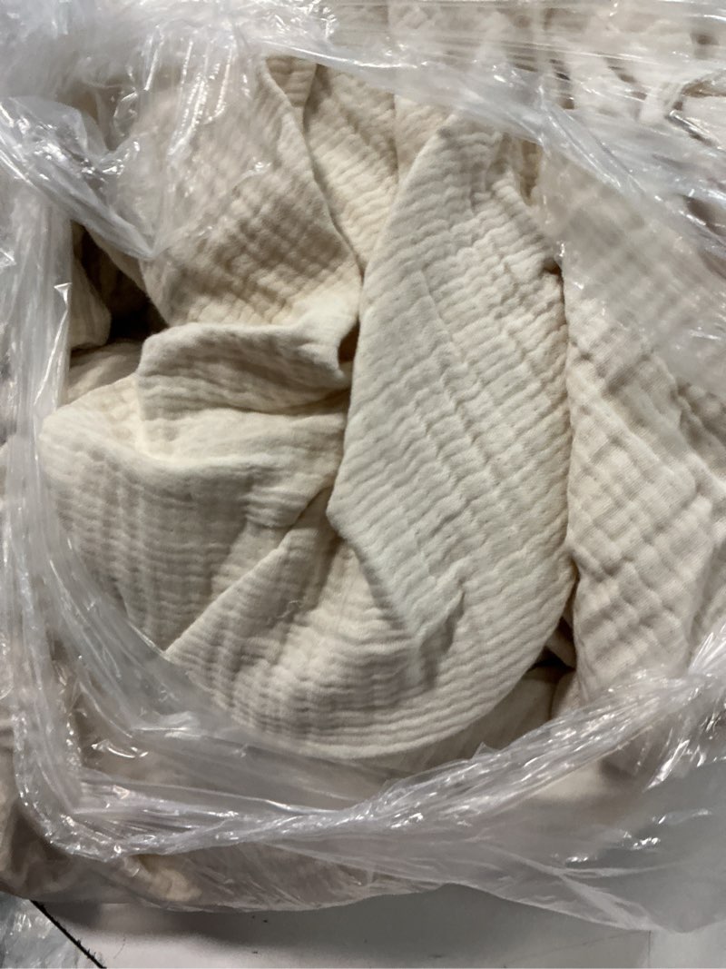 Condition photo showing Good Condition for organic cotton gauze duvet cover set, full/queen, undyed