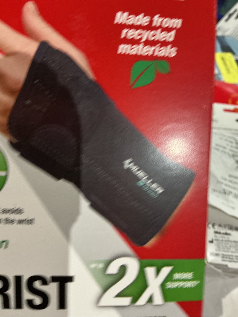 Condition photo showing Good Condition for mueller sports medicine green fitted wrist brace, left, osfm, black