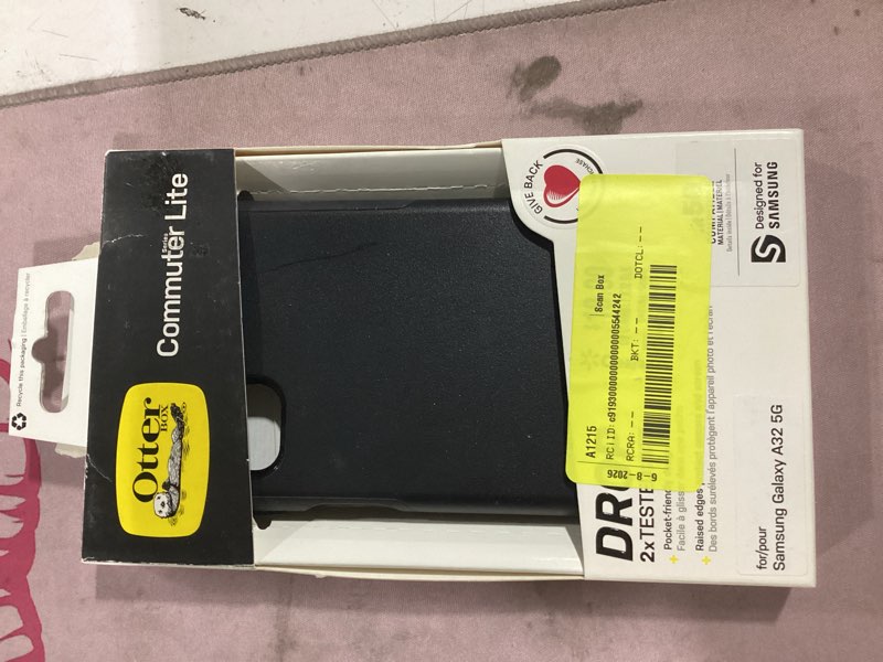 Condition photo showing Good Condition for otterbox commuter lite series phone case for samsung galaxy a32 - black
