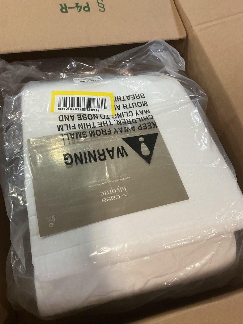 Condition photo showing New/Like New for 100% cotton quilt king size bedding sets, bedspread set and 2 pillowcases, lightweight and textured, all season lightweight king comforter bedding set?white? white king