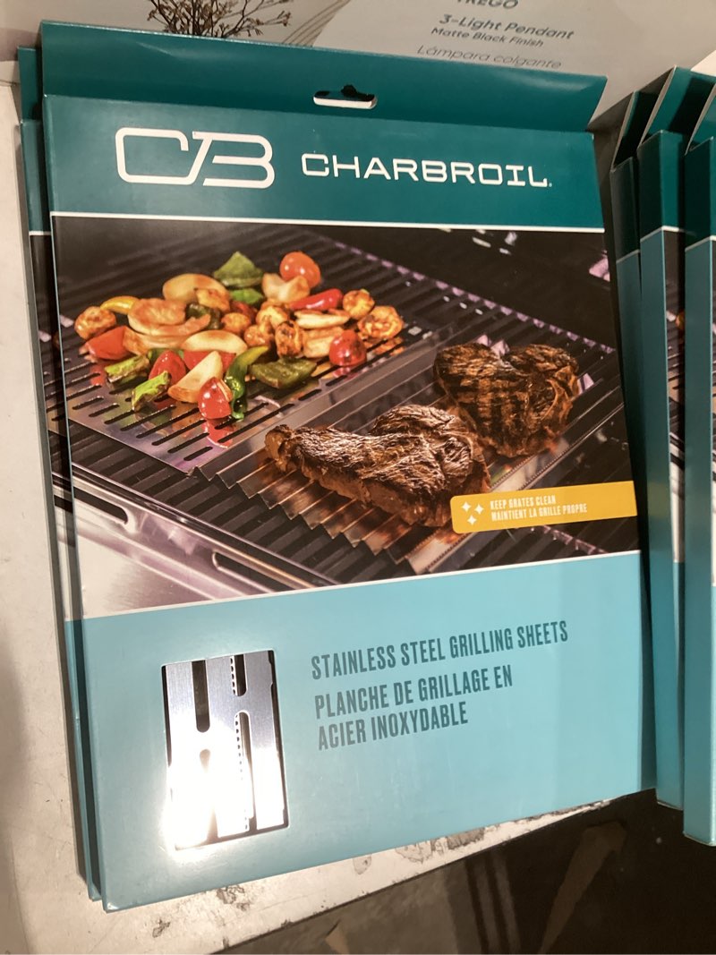 Condition photo showing Good Condition for PATIKIL 19.7 x 19.7inch 304 Stainless Steel Perforated Sheet 0.39inch Hole 19GA Expanded