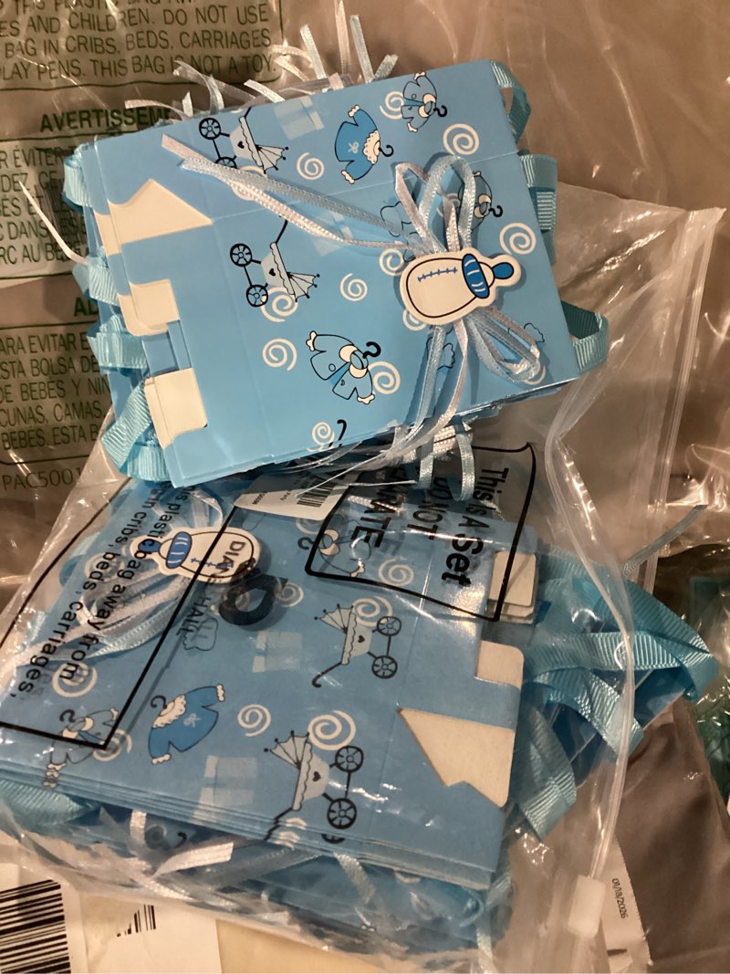 Condition photo showing Good Condition for Dianelhall 48 Pcs Small Baby Shower Favors Gift Bags for Baby Boy Girl 3 x 4 Inch Mini Shower Favors Bags for Guests Paper Goodie Birthday Party Favor Sweet Return Gifts Party Decoration(Bottle Style)
