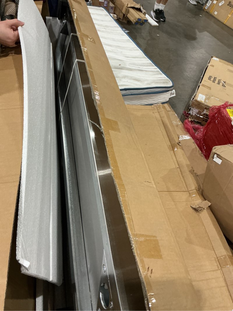 Condition photo showing Good Condition for dwvo 60x24in stainless steel table, nsf metal prep worktable with backsplash for kitchen restaurant hotel garage warehouse home 60"*24" w/backsplash