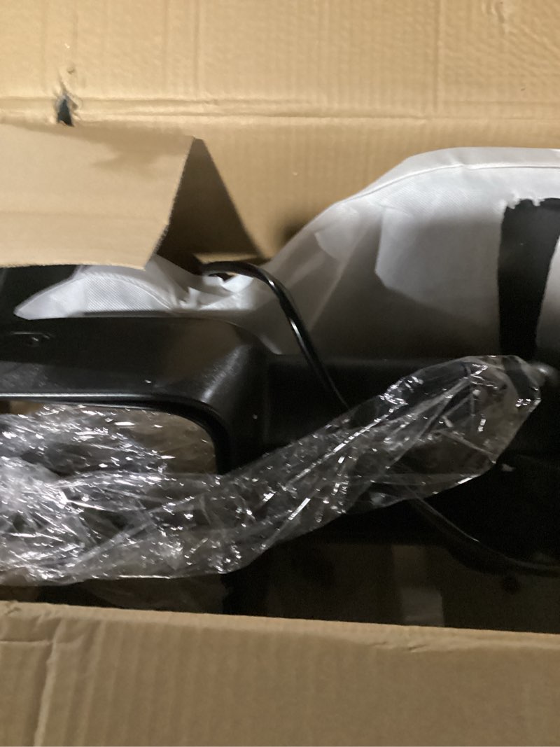 Condition photo showing Good Condition for AERDM Towing Mirrors Replacement fit for 2014-2018 Chevy GMC Silverado Sierra 1500 2015-16 2500 HD 3500 HD Power Heated Mirrors