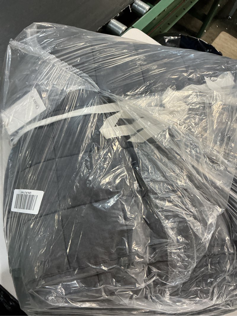 Condition photo showing New/Like New for european linen box quilt set, full/queen, charcoal