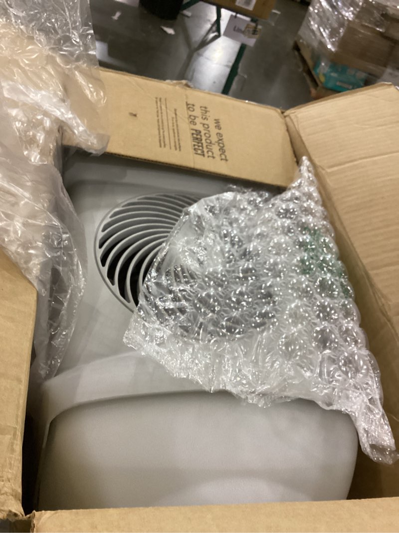 Vornado Evap40 4-Gallon Evaporative Humidifier, Adjustable Humidistat, 3 Speed Settings, Coverage up