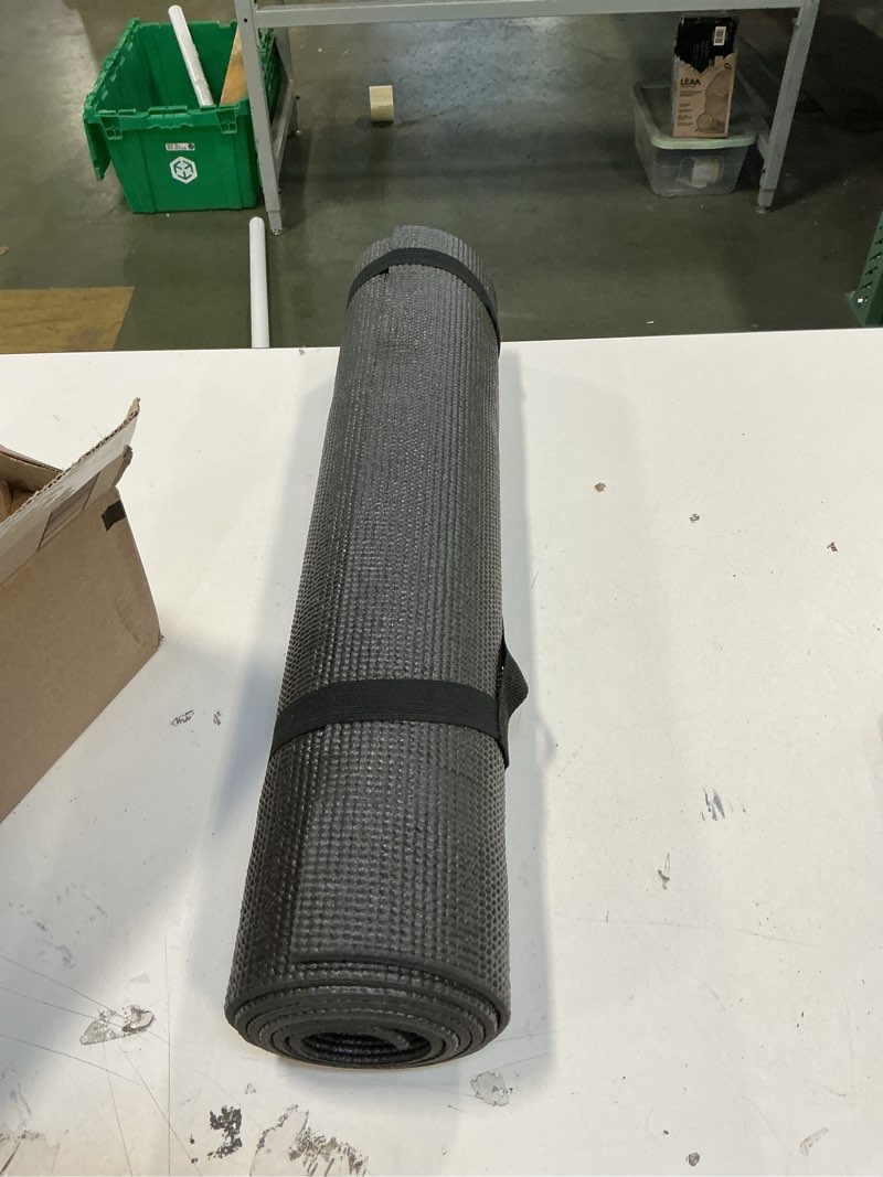 Condition photo showing Good Condition for Amazon Basics 1/2 Inch Extra Thick Exercise Yoga Mat with Carrying Strap, Cushioned Support, for Fitness and Gym Workouts Black