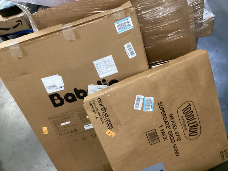 https://lotting-media.assets.bidfta.com/lotting_9613dbdd-cd9c-460b-b579-a97b34cee3a3
