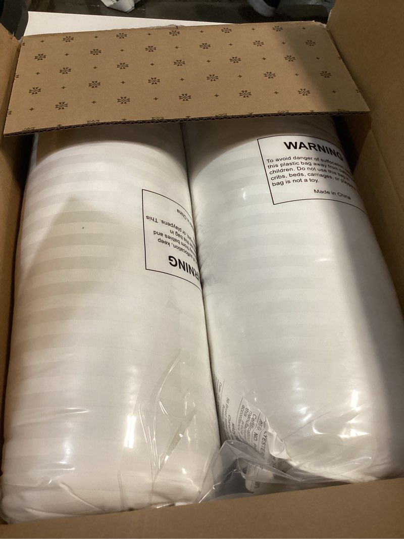 Condition photo showing New/Like New for beckham hotel collection bed pillows standard/queen size set of 2 - original soft down alternative pillow for sleeping - soft support for back, stomach or side sleepers queen / standard white