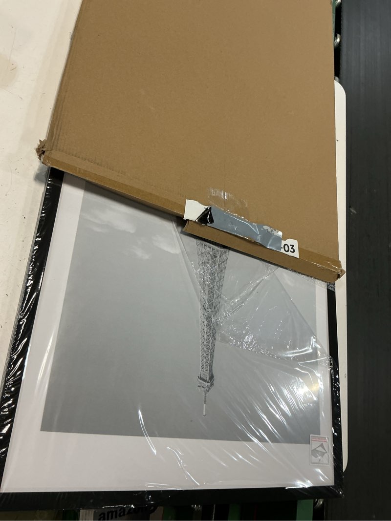 Condition photo showing Good Condition for upsimples 18x24 Picture Frame, Display Pictures 16x20 with Mat or 18 x 24 Without, Wall Hanging Poster Frames, Black, 1 Pack