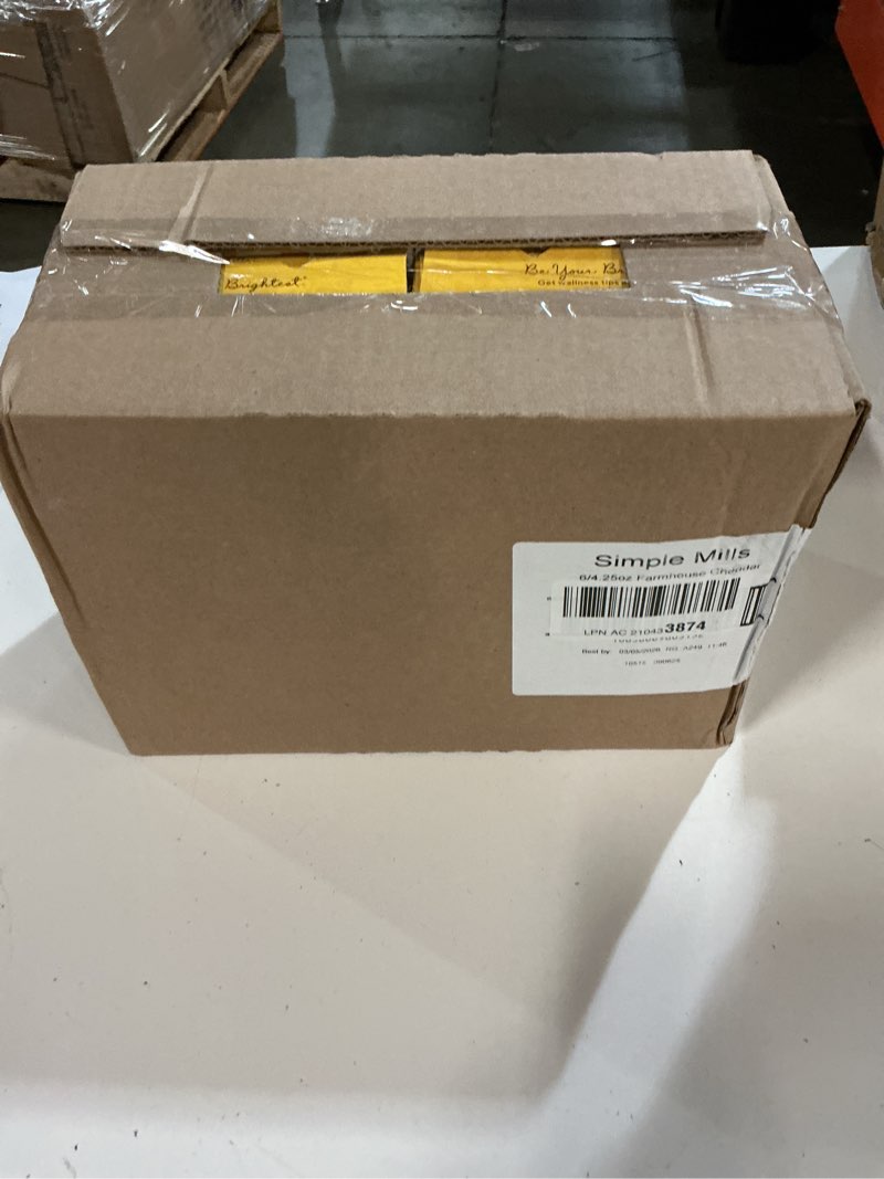 Condition photo showing New/Like New for BEST BY/03/05/2026))Simple Mills Farmhouse Cheddar Almond Flour Crackers, Gluten Free, Flax Seed, Sunflower Seed, Corn Free, Great for Snacking, Made with Whole Foods, 4.25 Ounce (Pack of 6) Farmhouse Cheddar 4.25 Ounce (Pack of 6)