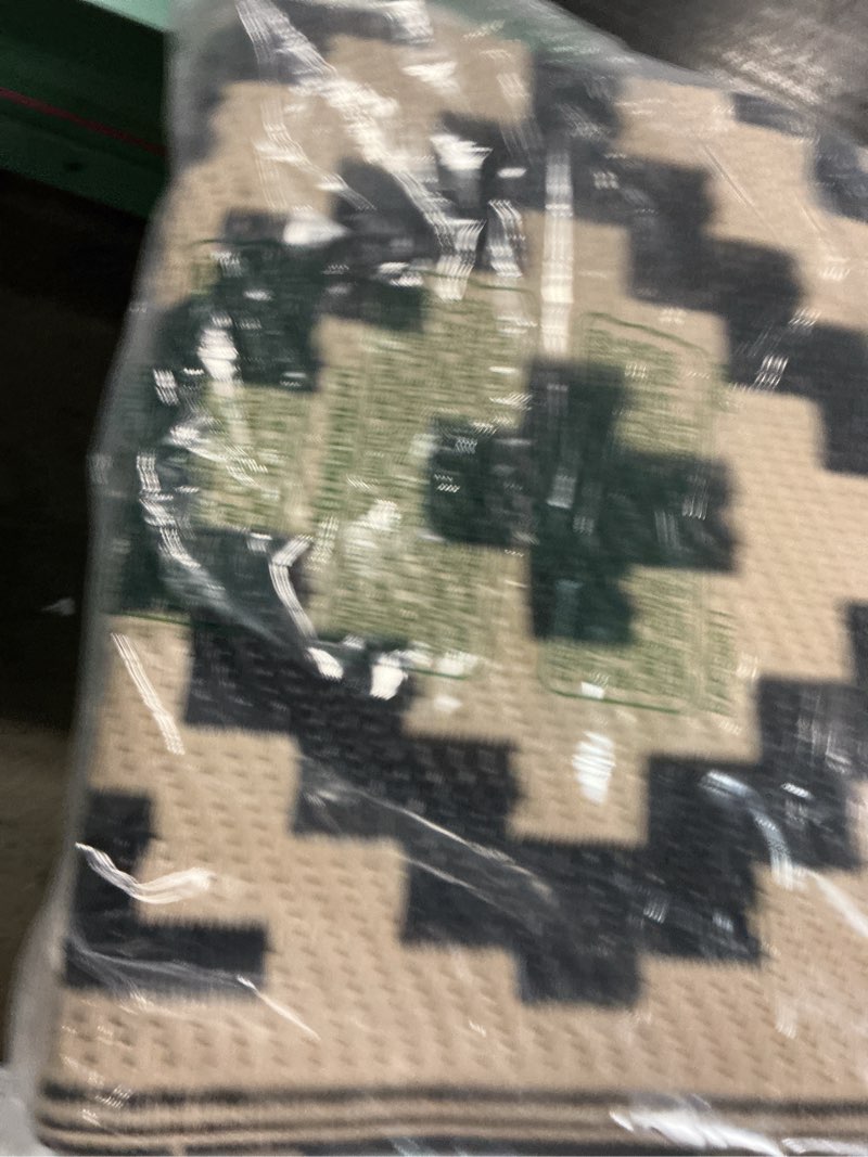 Condition photo showing Good Condition for sand mine waterproof outdoor rug 5x8 ft, plastic reversible rug, modern area rug, large floor mat for outdoors, rv, patio, backyard, deck, picnic, beach, camping, black & beige black & beige 5'x 8'