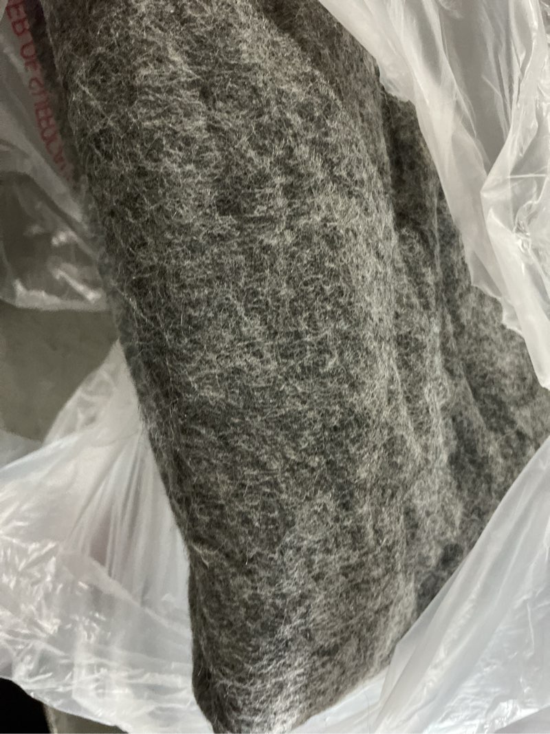 Condition photo showing Good Condition for Extra Large Area Rug Liner, 8 x10 Foot Thick Felt Pad for All Floors, Keeps Rugs Softly and Securely in Place