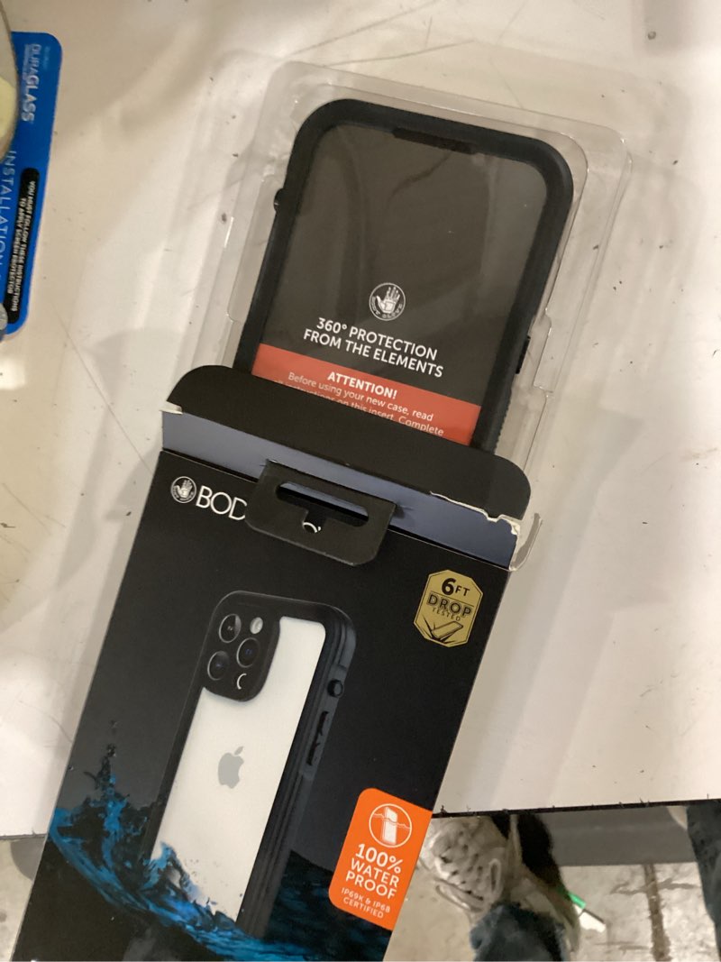 Condition photo showing Good Condition for body glove tidal waterproof phone case for iphone 14 pro max - black/clear