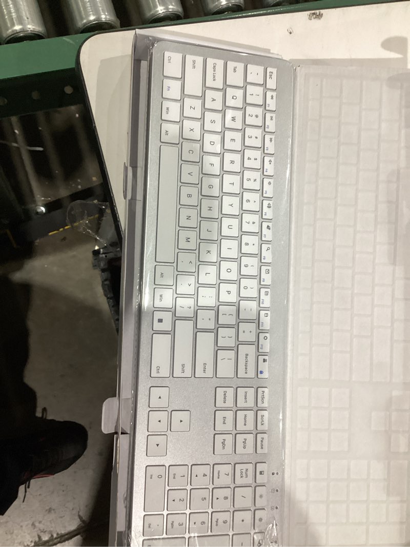 Condition photo showing New/Like New for seenda Wireless Keyboard and Mouse Combo, Rechargeable Quiet Keyboard Mouse, Sleek and Ultra Thin Design, Full-Size with Number Pad for Windows, Laptop, PC, Notebook, Desktop- Silver and White White and Silver