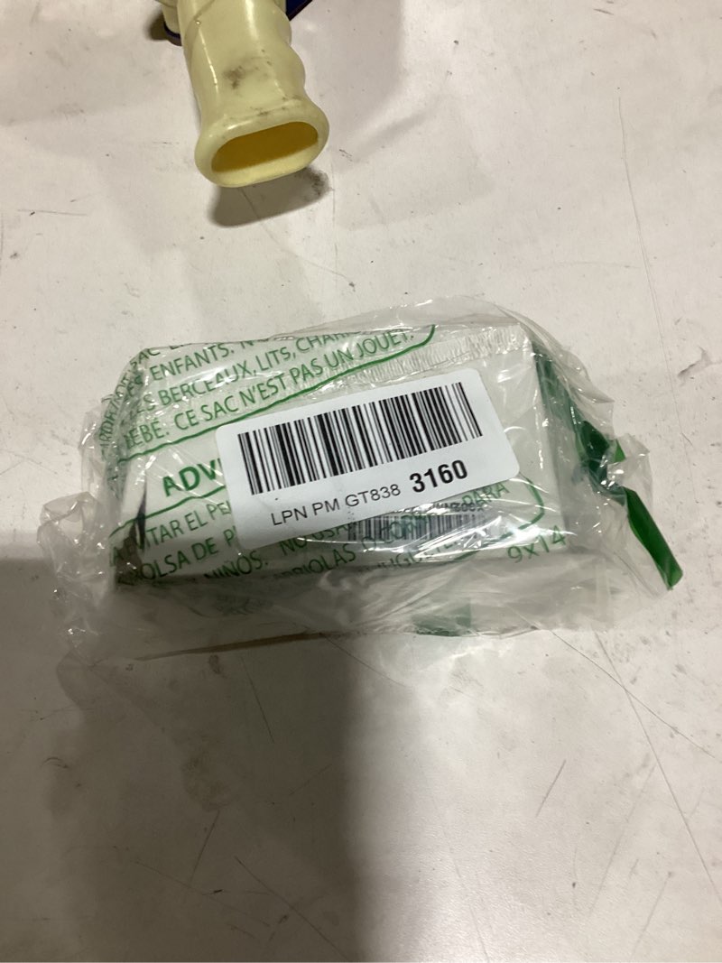 Condition photo showing Good Condition for lamoutor 8pcs manually contact lens washer cleaner plastic lens cleaner case random color