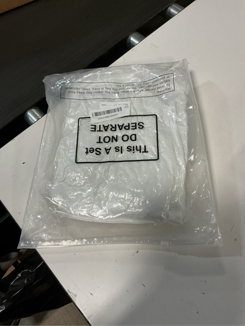 Condition photo showing New/Like New for Hungdao 2 Bags 500g/17.5oz Winter Fake Snow Cotton for Decoration Fluffy Artificial Cloud Village Display White Faux Snow Blanket for Decor Craft Winter Tree Indoor Decor