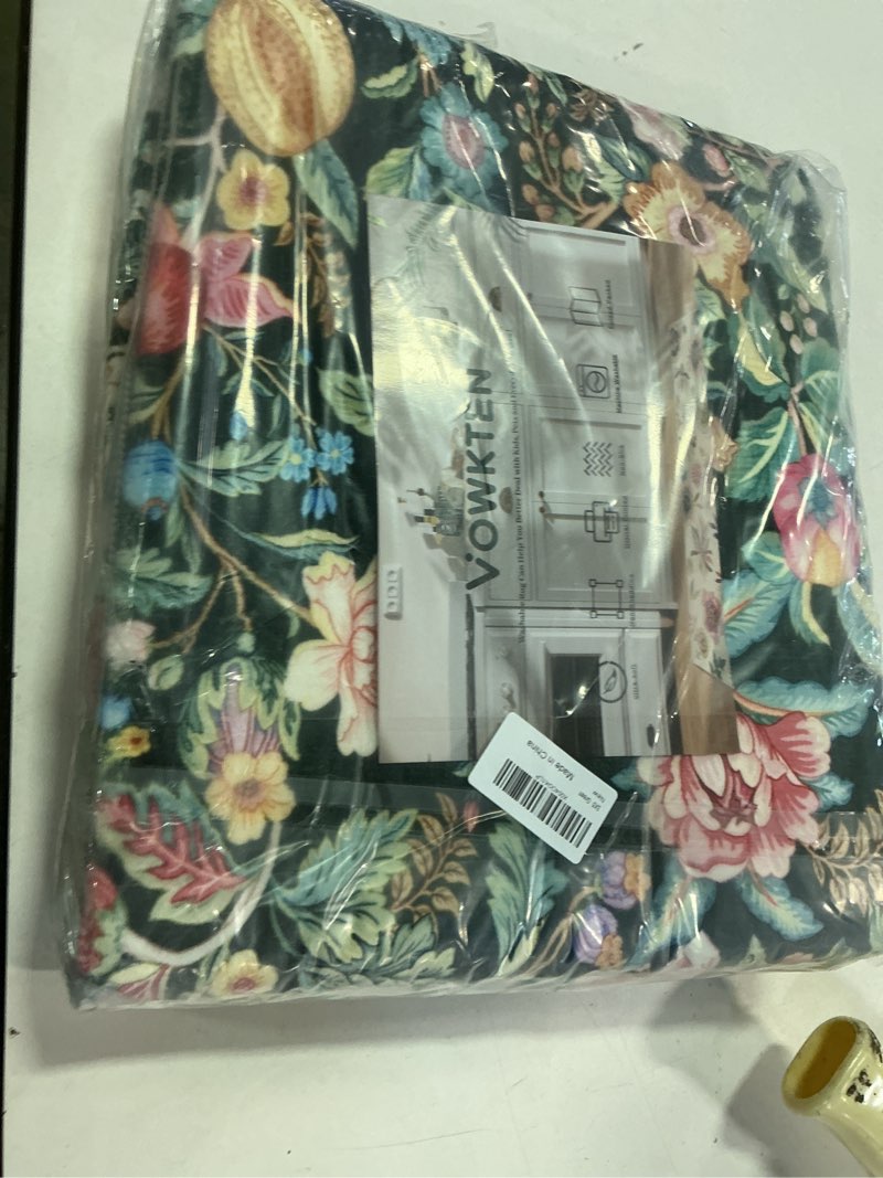 Condition photo showing New/Like New for Vowkten Bedroom Rug 3x5 Rug Washable Area Rug Non Slip Low Pile Vintage Floral Small Carpet for Bedr