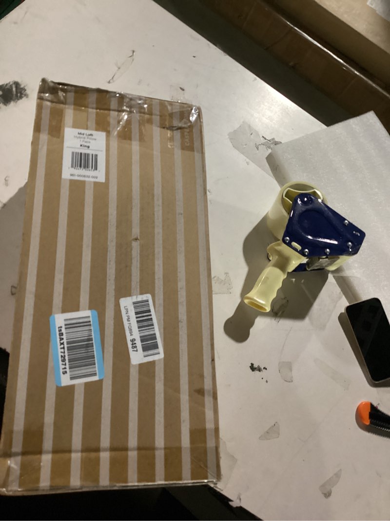 Condition photo showing New/Like New for casper hybrid pillow for sleeping, king, white king single pack