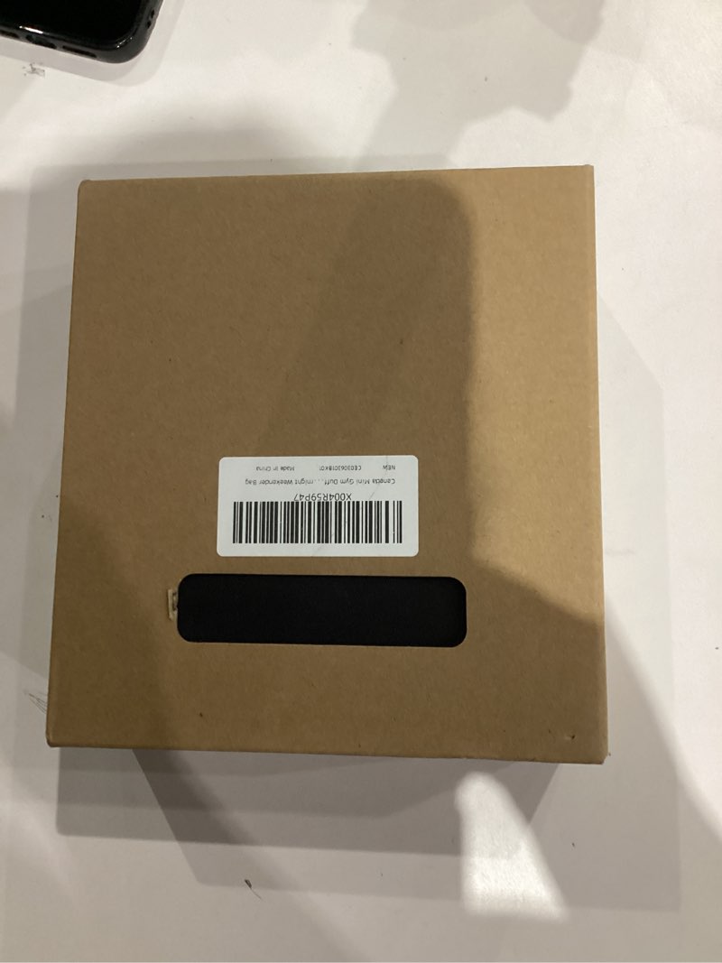 Condition photo showing New/Like New for Ceneda Small Gym Bag for Women, 12 inch Mini Gym Bag with Wet Pocket, Lightweight Tote for Gym, Sport, Workout - Black Black-1 12*7*5"(Mini)