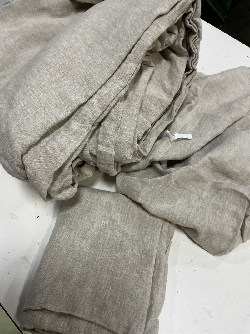 Condition photo showing Good Condition for quince, king cal king duvet cover set  (3pcs)natural chambray