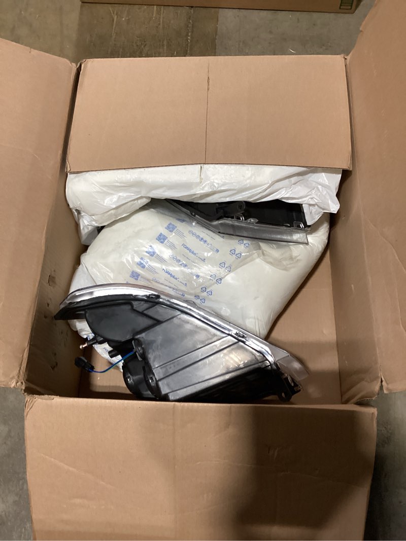 Condition photo showing New/Like New for for 2010 2011 2012 2013 2014 2015 2016 2017 2018 dodge ram headlight assembly compatible with 10-18 ram 1500/10-18 ram 2500 3500 chrome housing amber reflector headlamp replacement a-chrome housing clear reflector