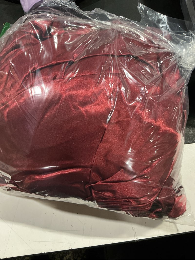 Condition photo showing Good Condition for p pothuiny 6 pieces queen satin sheets luxury silky burgundy satin bedding sheet set, 1 deep pocket fitted sheet + 1 flat sheet + 4 pillow cases queen burgundy