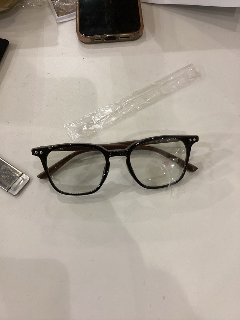 Condition photo showing Good Condition for Cyxus Photochromic Glasses for Women Men UV Protection with Blue Light Blocking 8287 01-photochromic Glasses-gray
