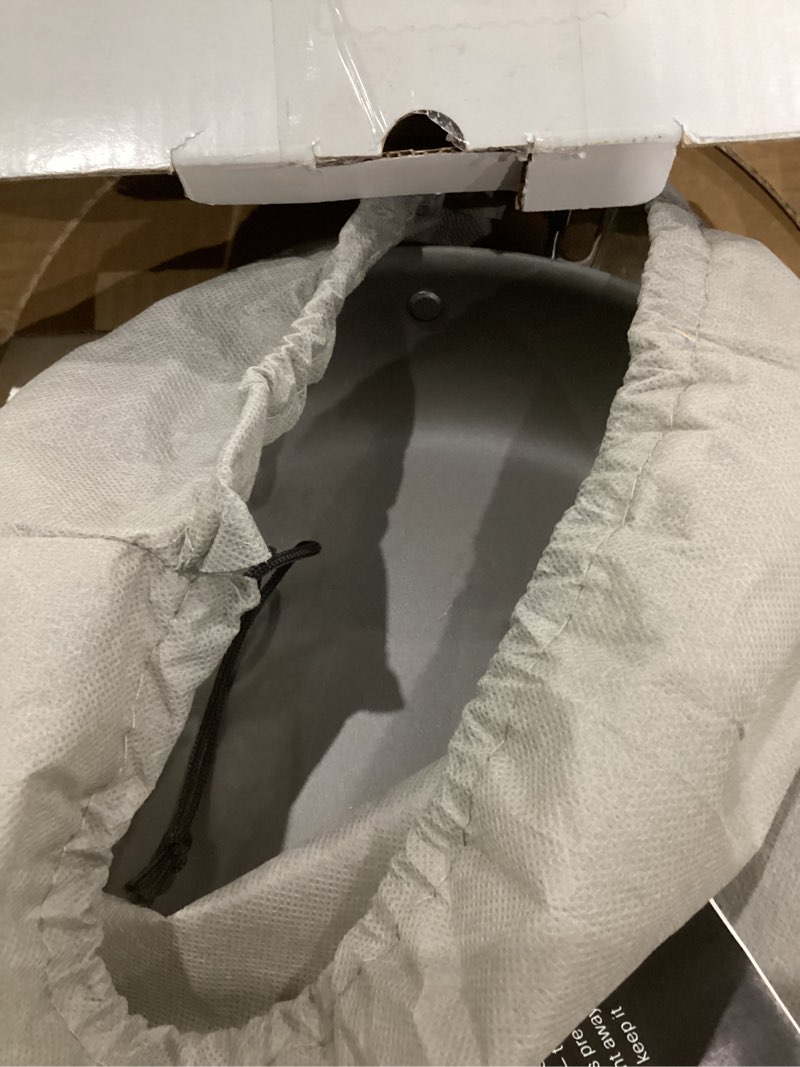 Condition photo showing Good Condition for Misen 10 Inch Pre-Seasoned Carbon Steel Fry Pan – Lightweight, Even Heating, Heat Retention – Oven Safe to 500°F – Ideal for Searing, Sautéing, and Frying – Versatile Durable, Easy to Clean