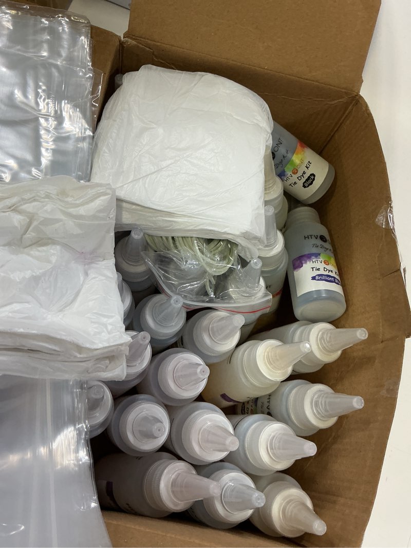 Condition photo showing Good Condition for htvront tie dye kit - 32 vibrant colors pre-filled bottles tyedyedye kit, permanent non-toxic for large groups kids adults,tye fabric textile handmade party(just add water)