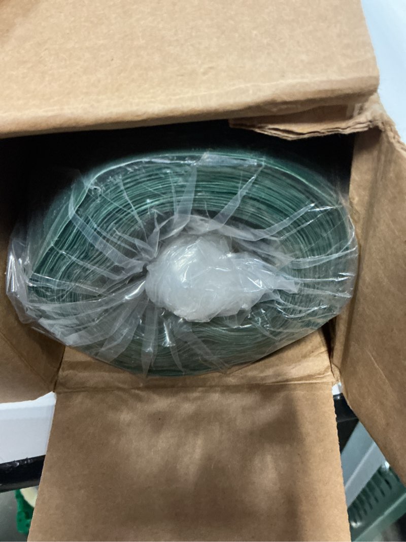 Condition photo showing New/Like New for potatolife plastic mesh fence safety fence, 4'x100' roll with 100 zip ties, resuable temporary netting for garden fencing, construction, snow fencing, animal barrier, poultry, deer, patio, green 8.73 lb/roll green