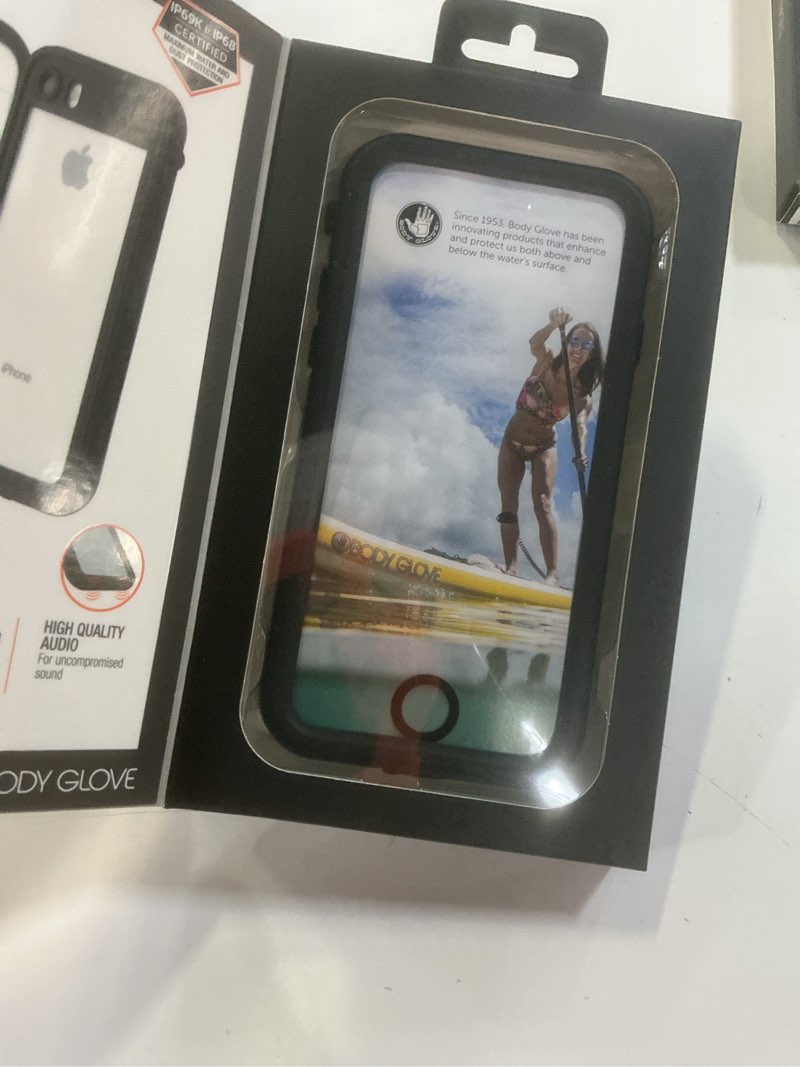Condition photo showing New/Like New for body glove tidal waterproof phone case for iphone 7 / iphone 8 / iphone se 2020 / iphone se 2022 - black/clear