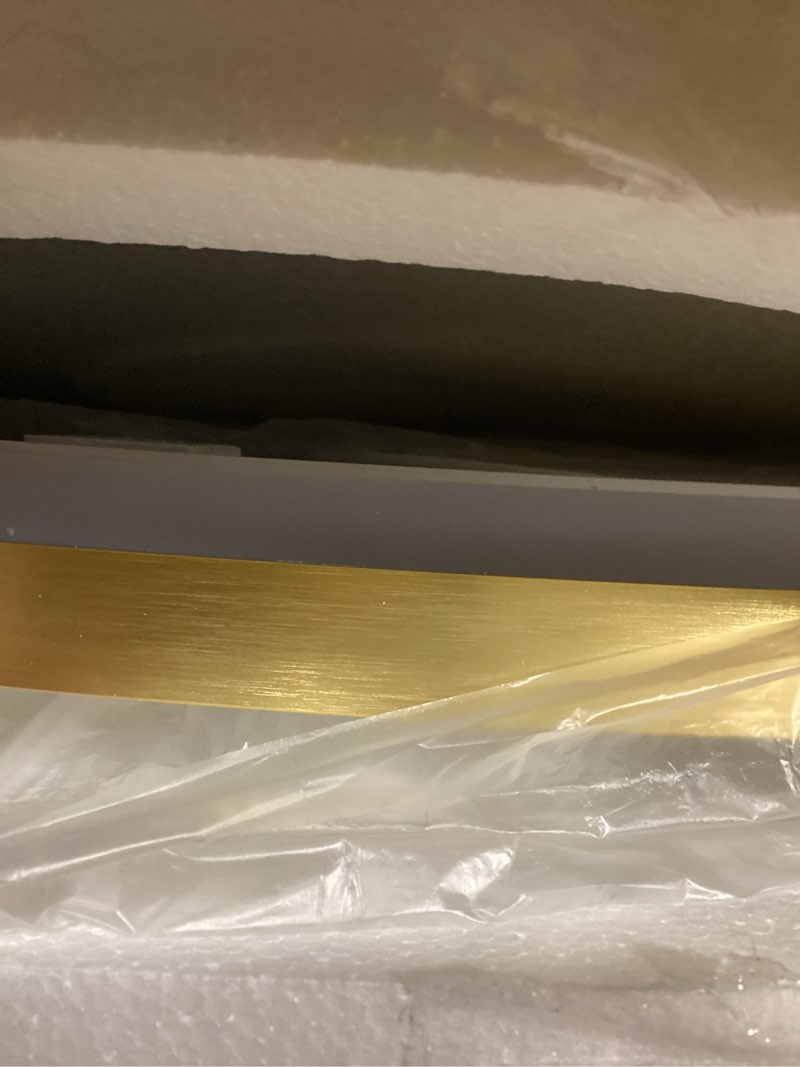 Condition photo showing Good Condition for 32" h x 32" w gold framed round led backlit mirror for bathroom, smart circle mirror with 3 colors, dimmable lighted mirror with anti-fog, ip65 waterproof, cri 90+, ul-listed 32"h x 32"w gold + touch on/off + backlit