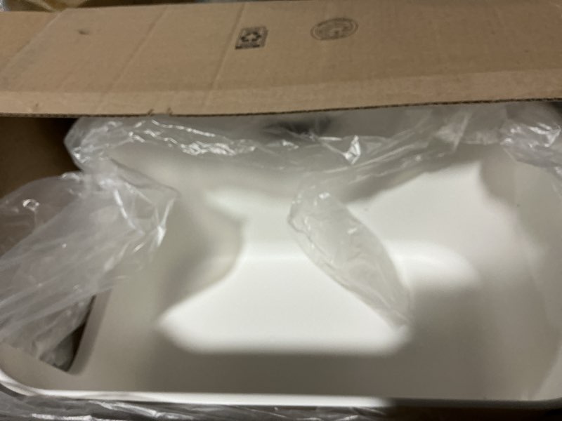 Condition photo showing Good Condition for SpaceTime Extra Large Litter Box with High Sides,22.64"×14.76"×13.98" XL Multi Cat Litter Pan for Kitty,Cat Boxes for Indoor Cats,Jumbo Litter Boxes for Big Cats,Anti-Splashing,Easy to Clean White 13.98" High