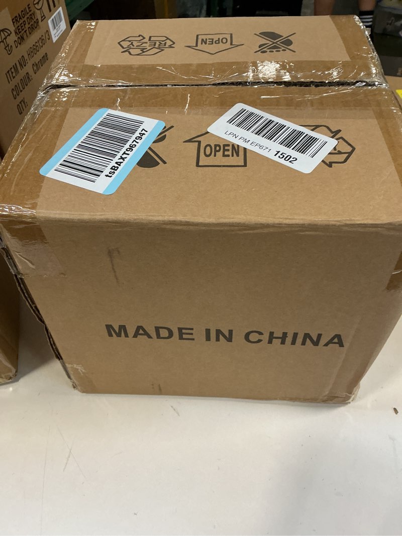 https://lotting-media.assets.bidfta.com/lotting_967be388-aaae-4adc-85e3-bf7cae7640eb