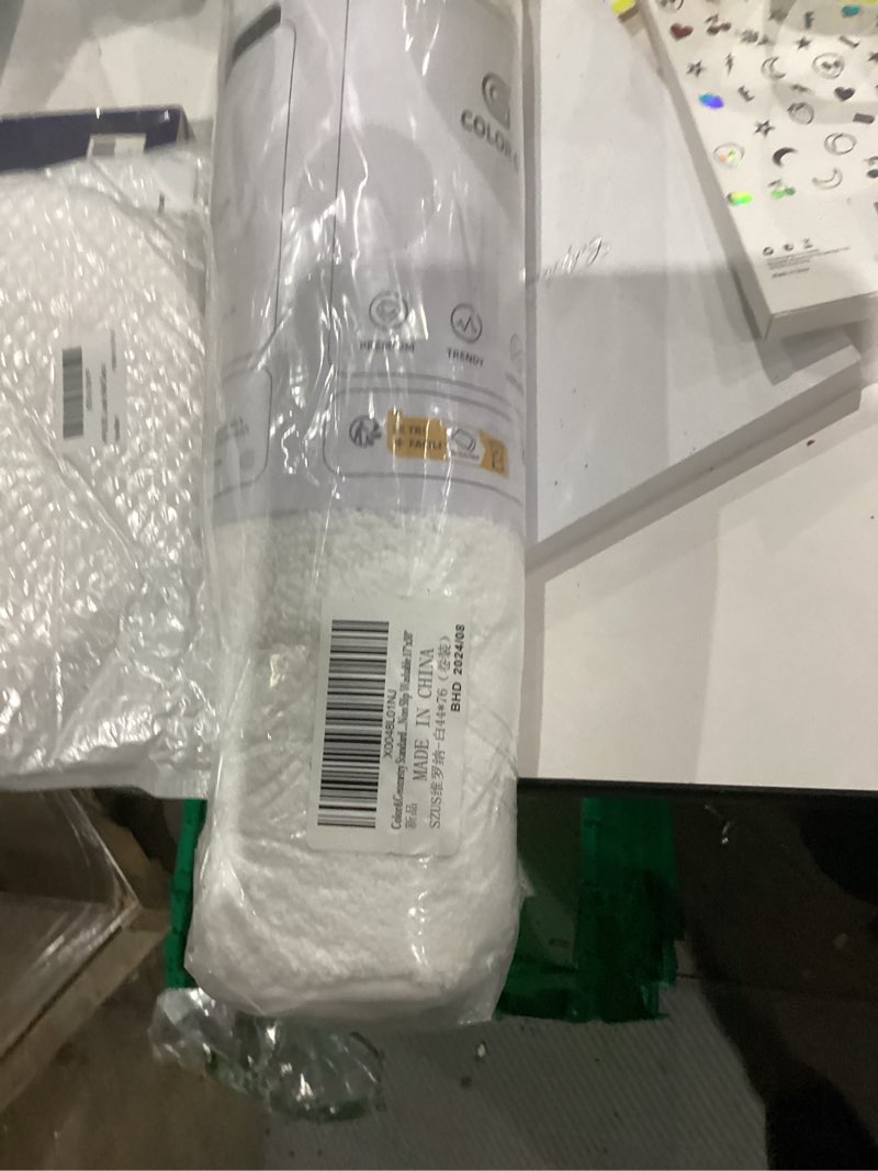 Color&Geometry Bathroom Rugs Non Slip Washable, 17"x30" Standard Sized White Bath Mat Soft, Super Ab